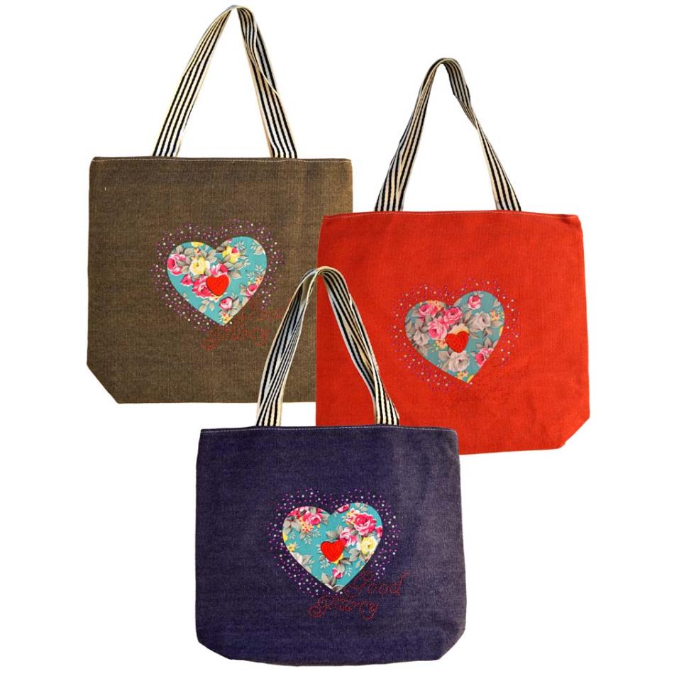 Bolso con corazón  (3 colores diferentes)